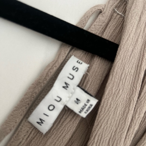 Elegant Maxi Dress - Picture 3 of 4